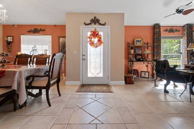 900 Blaney Ct, Deltona, FL 32725