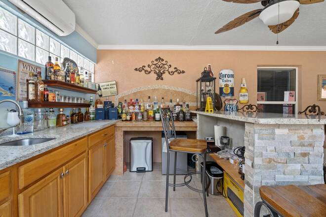 900 Blaney Ct, Deltona, FL 32725