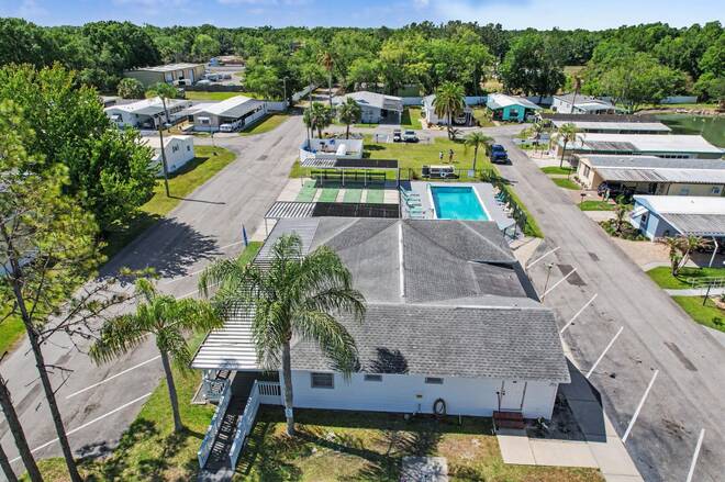58  Leisure Dr, Auburndale, FL 33823