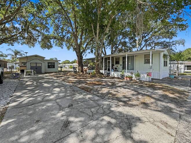 58  Leisure Dr, Auburndale, FL 33823