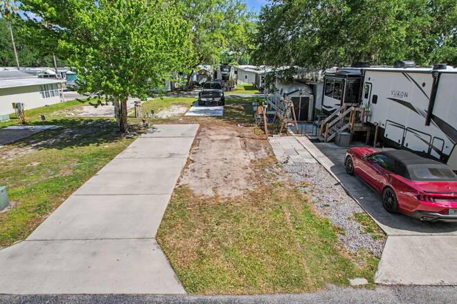 58  Leisure Dr, Auburndale, FL 33823
