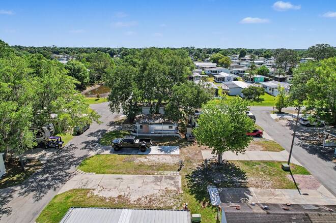 58  Leisure Dr, Auburndale, FL 33823