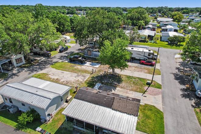58  Leisure Dr, Auburndale, FL 33823