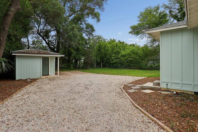 104  Reed Rd, Pensacola, FL 32507