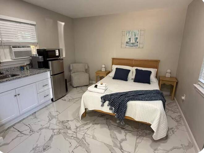 104  Reed Rd, Pensacola, FL 32507