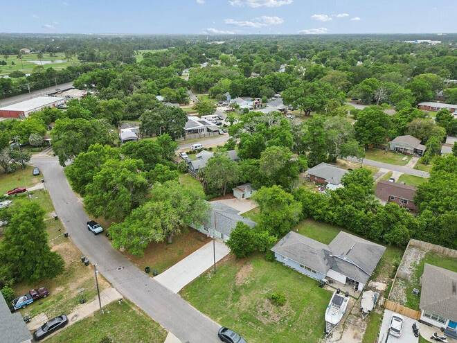 104  Reed Rd, Pensacola, FL 32507