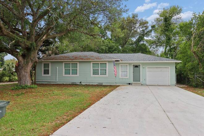 104  Reed Rd, Pensacola, FL 32507
