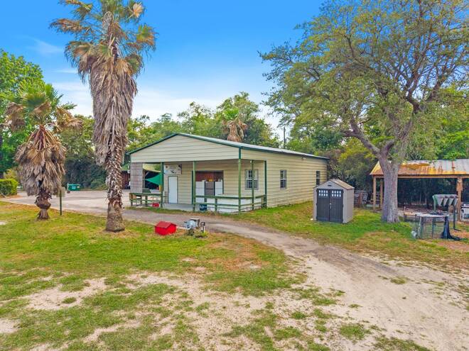 1681 W Cardinal St, Lecanto, FL 34461