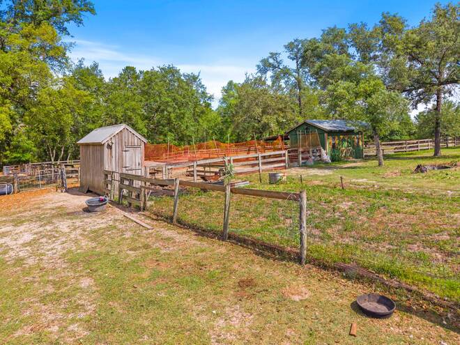 1681 W Cardinal St, Lecanto, FL 34461