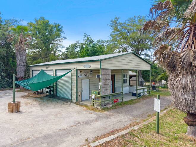 1681 W Cardinal St, Lecanto, FL 34461