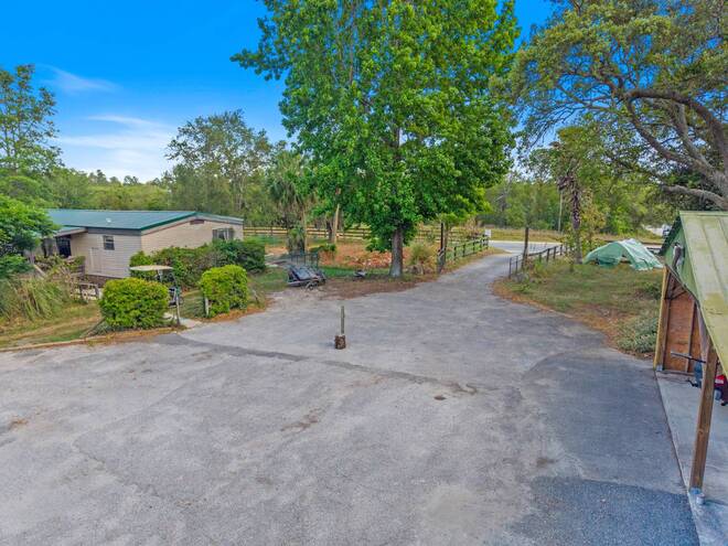 1681 W Cardinal St, Lecanto, FL 34461