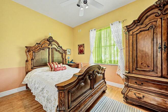 930 Us Highway 98 W, Frostproof, FL 33843
