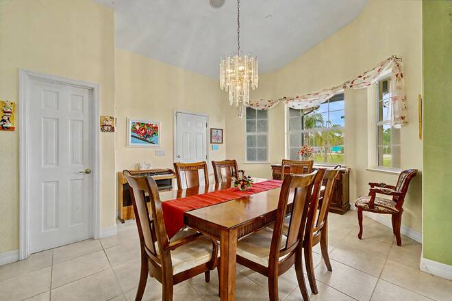 930 Us Highway 98 W, Frostproof, FL 33843