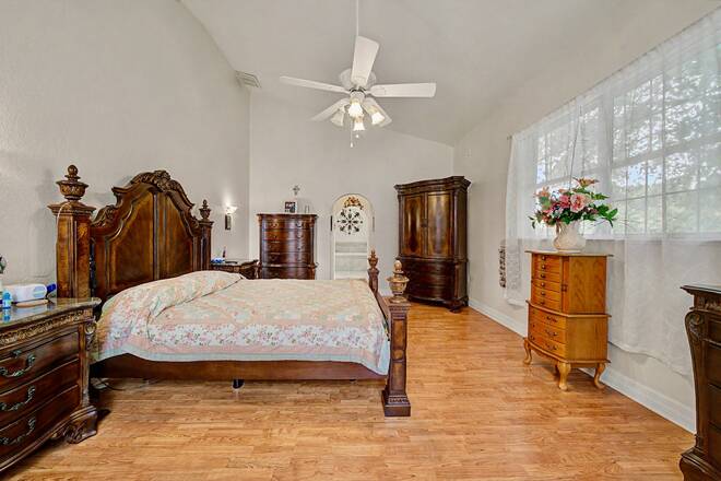930 Us Highway 98 W, Frostproof, FL 33843