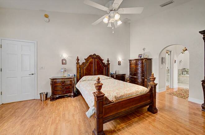930 Us Highway 98 W, Frostproof, FL 33843