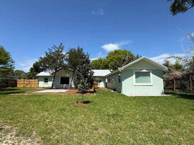 605 Edgewater Dr, Pensacola, FL 32507
