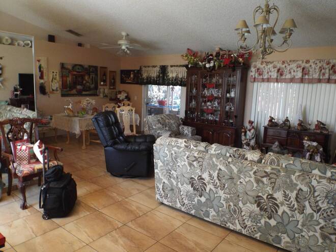 2546 Sage Rd, Kissimmee, FL 34758