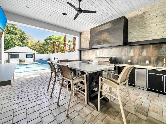 71 Dolphin Street, Destin, FL 32541