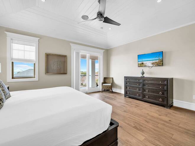 71 Dolphin Street, Destin, FL 32541