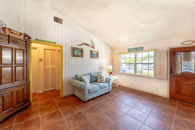 316 Alba St E, Venice, FL 34285