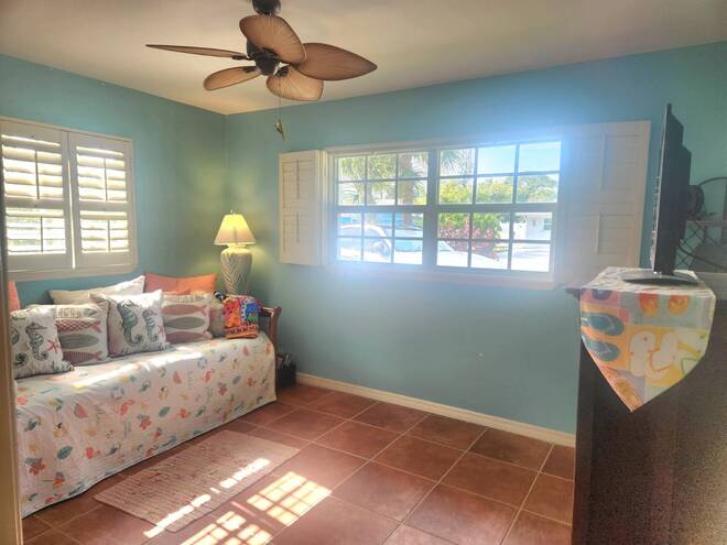 316 Alba St E, Venice, FL 34285
