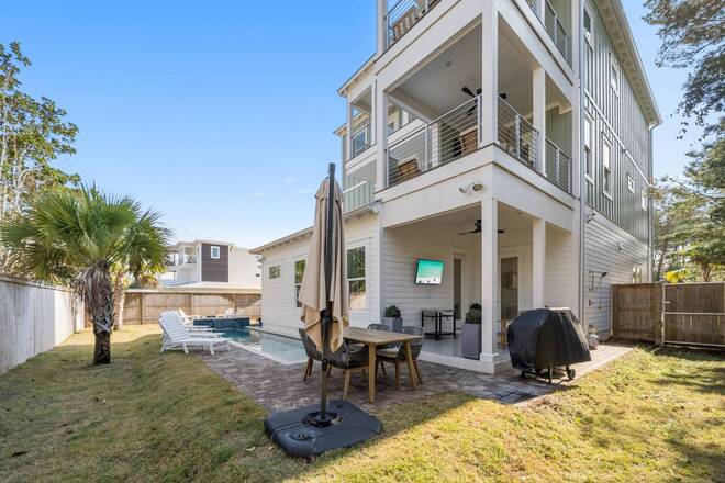 111 Walnut Street, Walton County, FL 32459