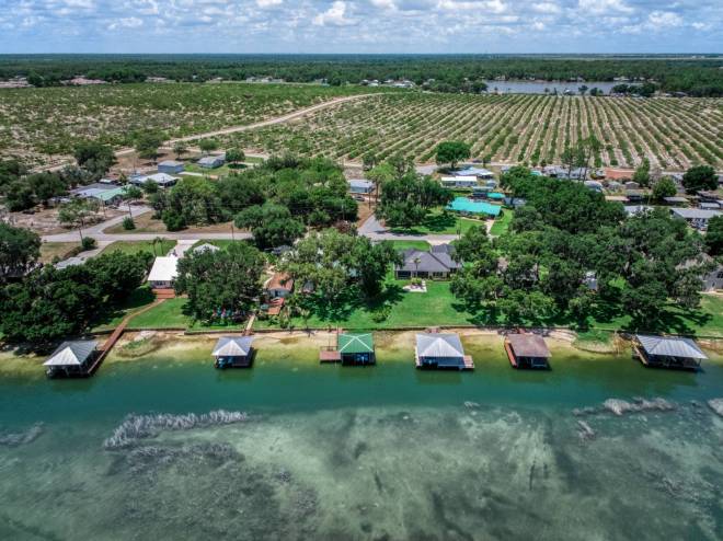 117 Lake Francis Dr, Lake Placid, FL 33852