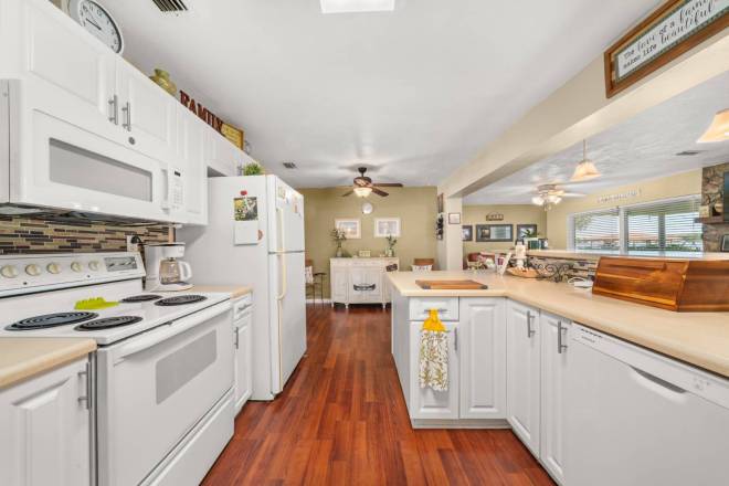 117 Lake Francis Dr, Lake Placid, FL 33852