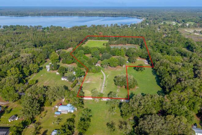 10400 SW 66th Ave, Hampton, FL 32044