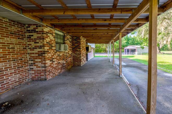 10400 SW 66th Ave, Hampton, FL 32044