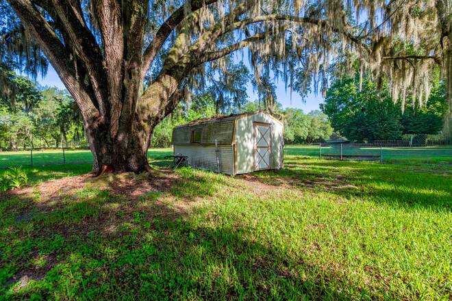 10400 SW 66th Ave, Hampton, FL 32044