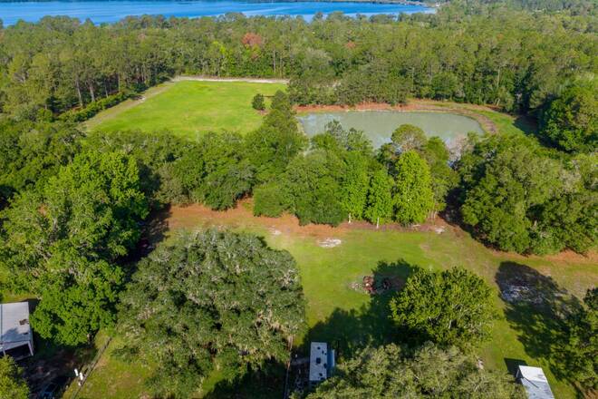 10400 SW 66th Ave, Hampton, FL 32044