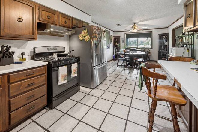 10400 SW 66th Ave, Hampton, FL 32044