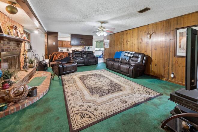 10400 SW 66th Ave, Hampton, FL 32044
