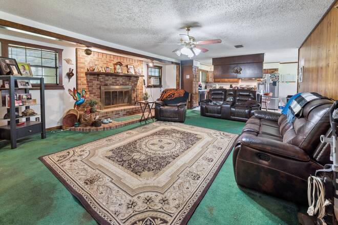 10400 SW 66th Ave, Hampton, FL 32044