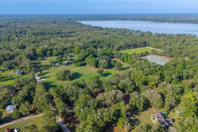 10400 SW 66th Ave, Hampton, FL 32044