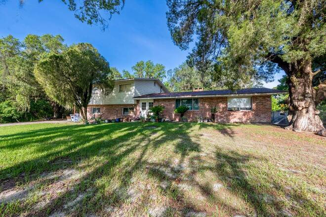 10400 SW 66th Ave, Hampton, FL 32044