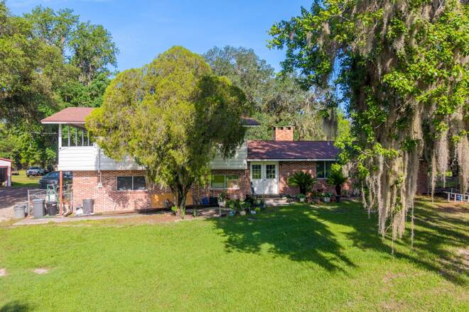 10400 SW 66th Ave, Hampton, FL 32044
