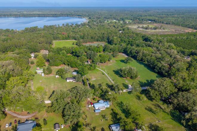 10400 SW 66th Ave, Hampton, FL 32044