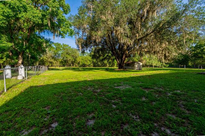 10400 SW 66th Ave, Hampton, FL 32044