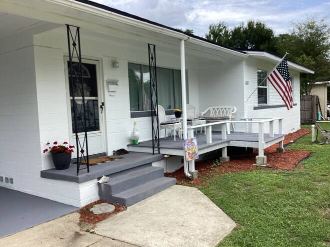 2053 Ronald Ln, Jacksonville, FL 32216