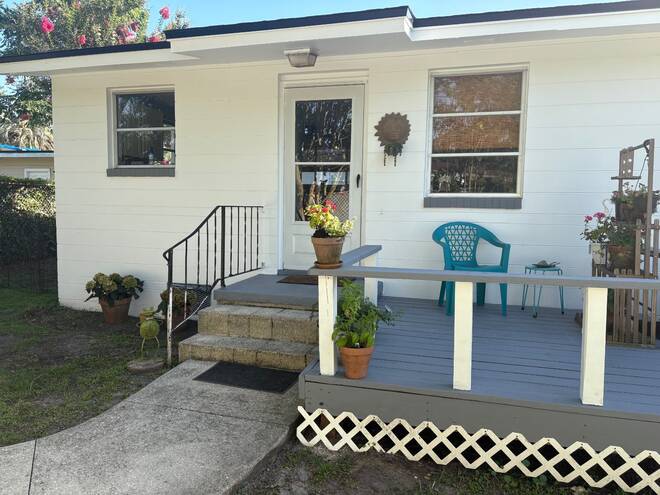 2053 Ronald Ln, Jacksonville, FL 32216