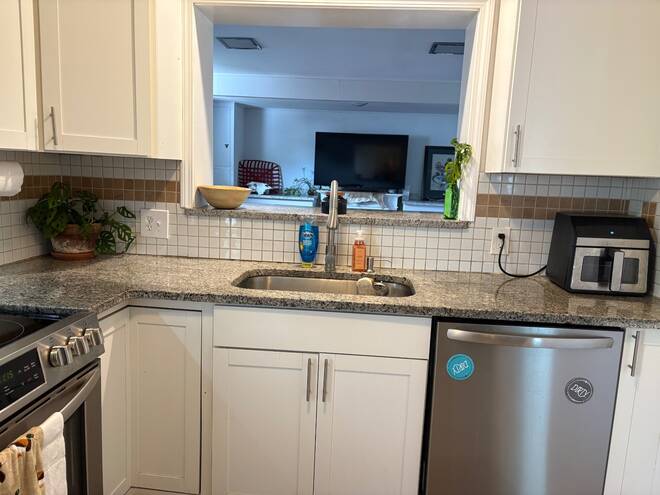 2053 Ronald Ln, Jacksonville, FL 32216
