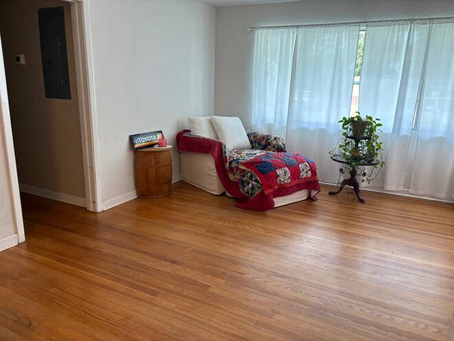 2053 Ronald Ln, Jacksonville, FL 32216