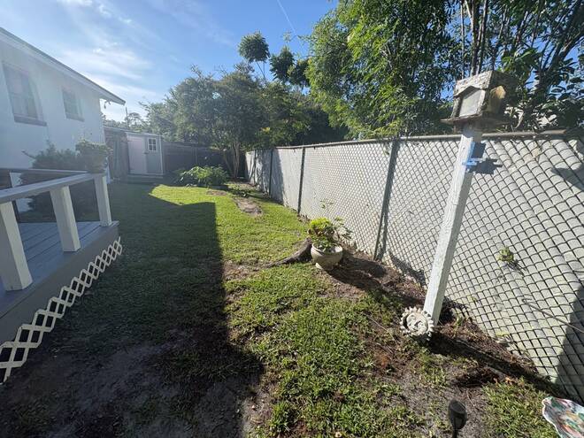 2053 Ronald Ln, Jacksonville, FL 32216
