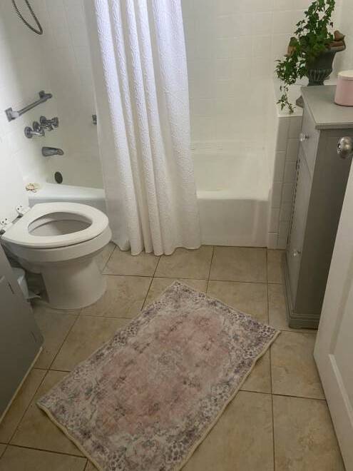 2053 Ronald Ln, Jacksonville, FL 32216