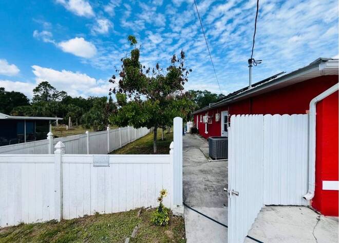 619 Broadway Ave, Lehigh Acres, FL 33972