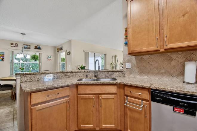 203 Frontier Dr, Palm Coast, FL 32137