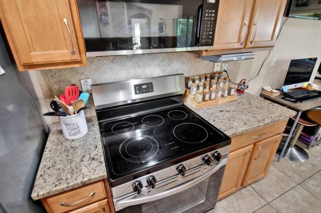 203 Frontier Dr, Palm Coast, FL 32137
