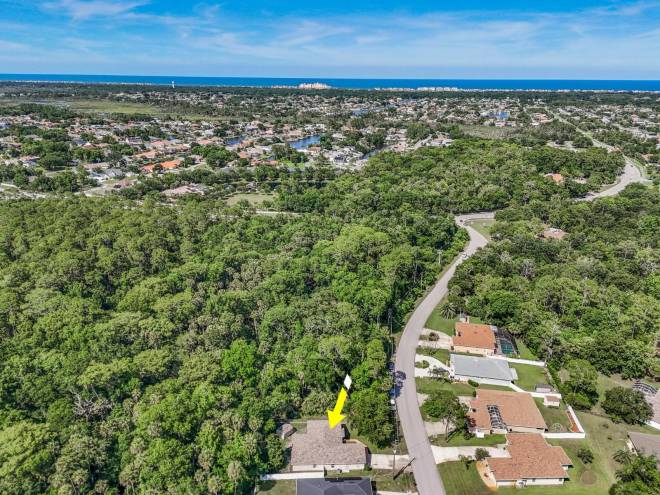 203 Frontier Dr, Palm Coast, FL 32137